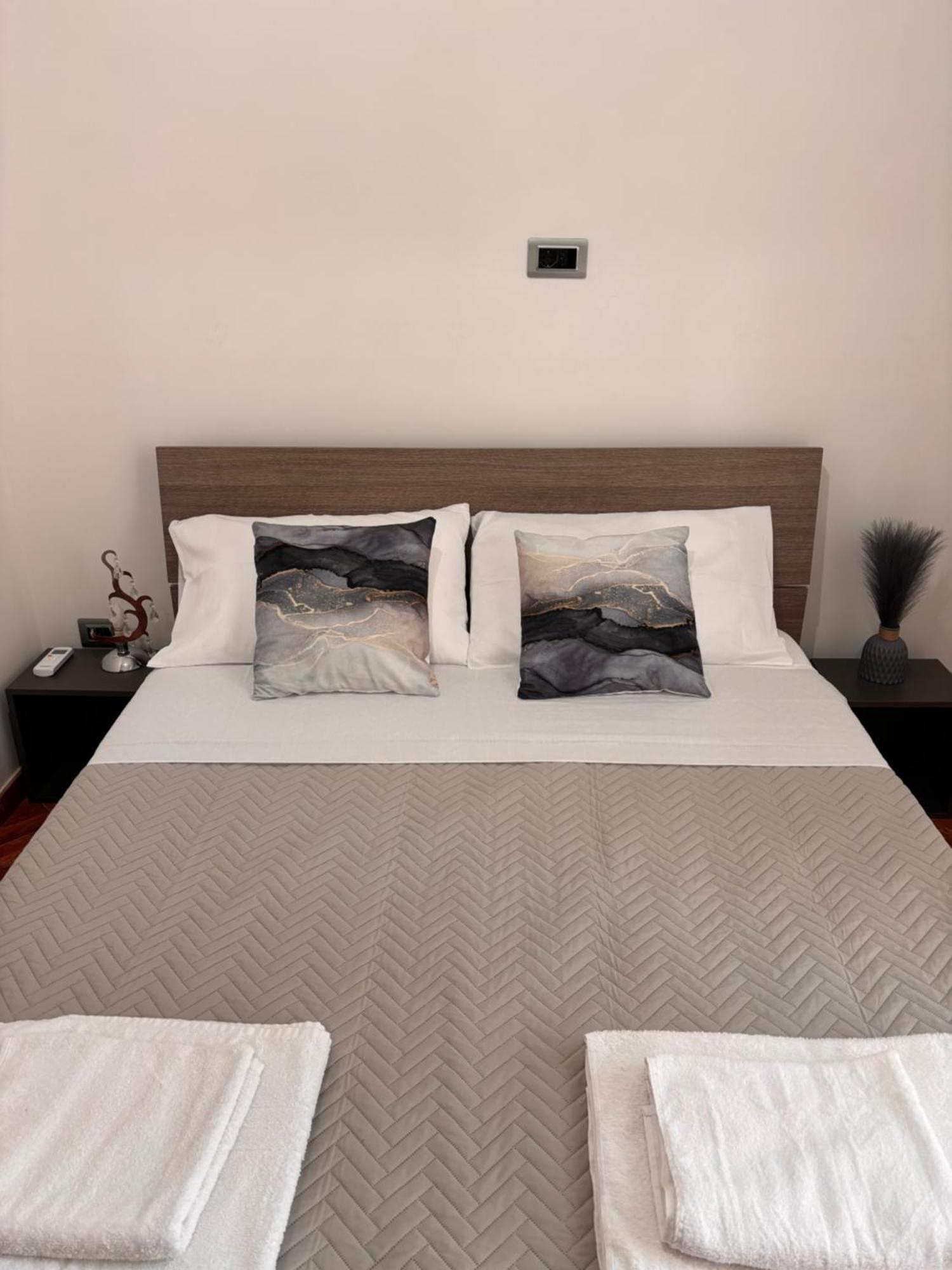 La Tela Di Elena Hotel Nápoly Kültér fotó